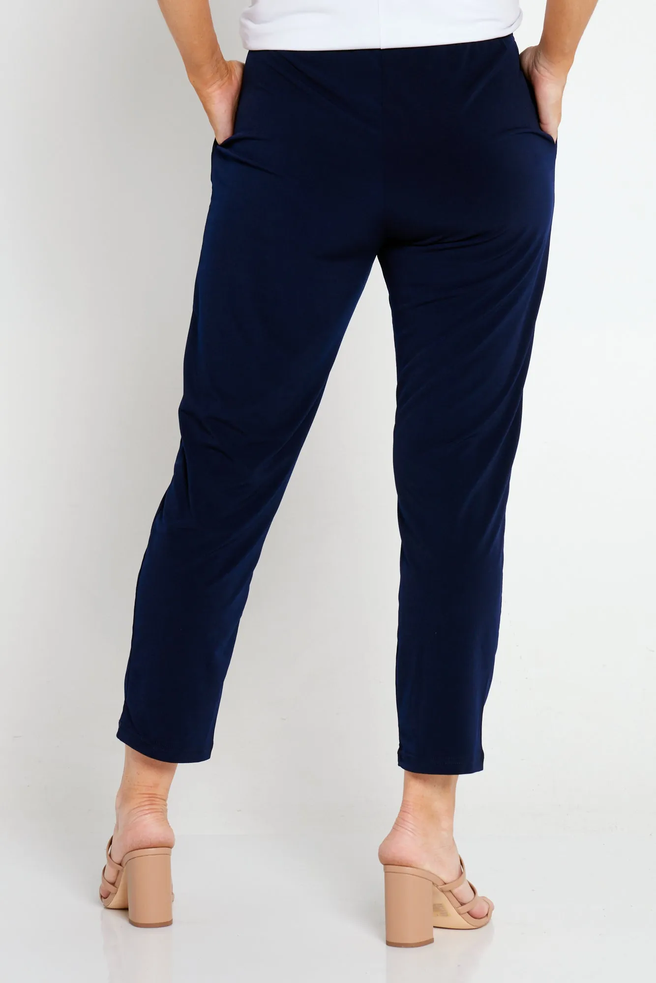 Gianna Pocket Pants Petite - Navy