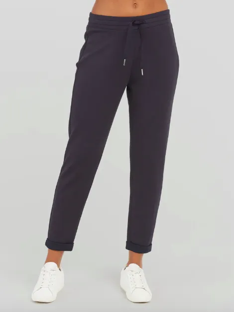 SPANX AirEssentials Tapered Pant