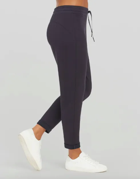 SPANX AirEssentials Tapered Pant