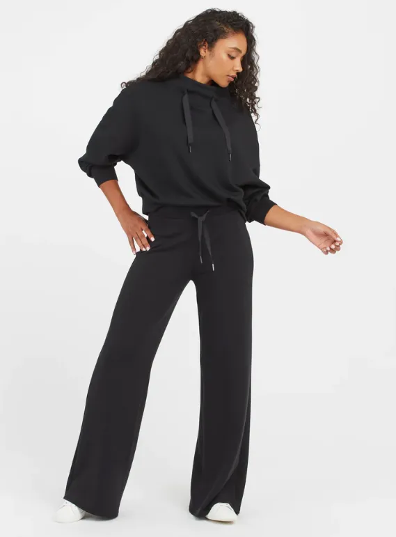 SPANX AirEssentials Wide Leg Pant